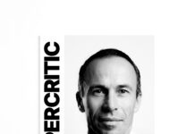 Une du numéro 2 du magazine SUPERCIRITC